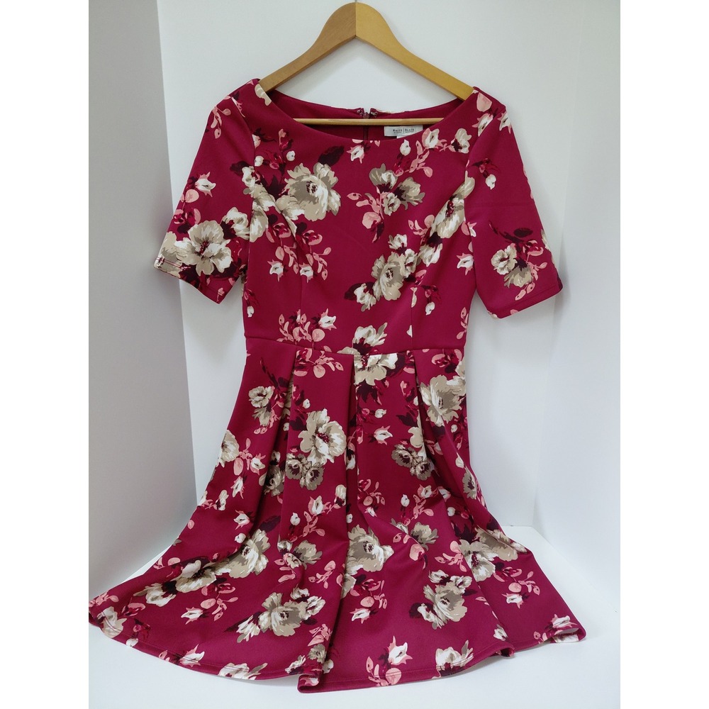 White House Black Market Floral Fit Flare Dress Pink Berry Size 8 Short Sleeve
